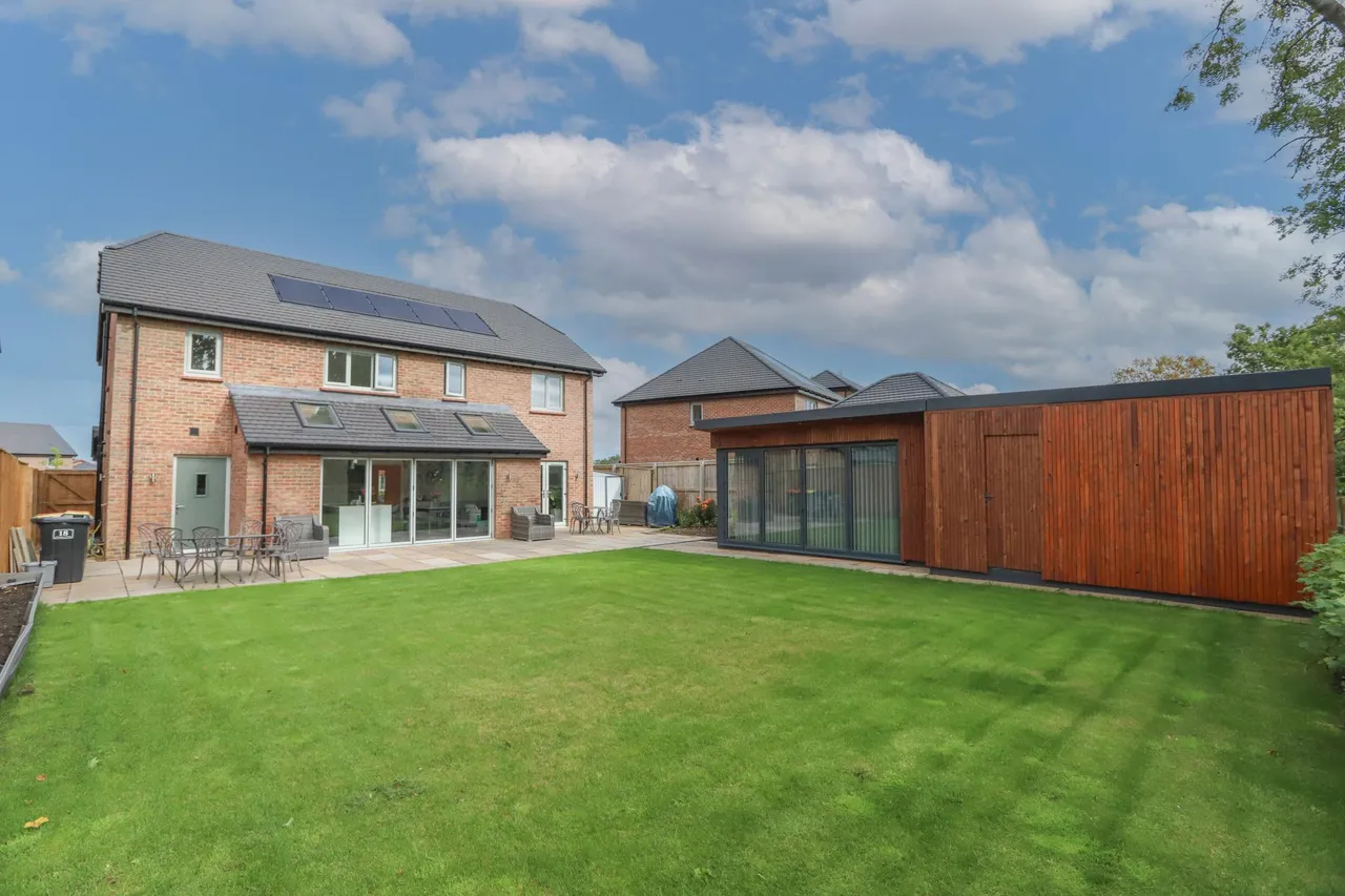 Plumpton Field, Preston, PR4, photo 26