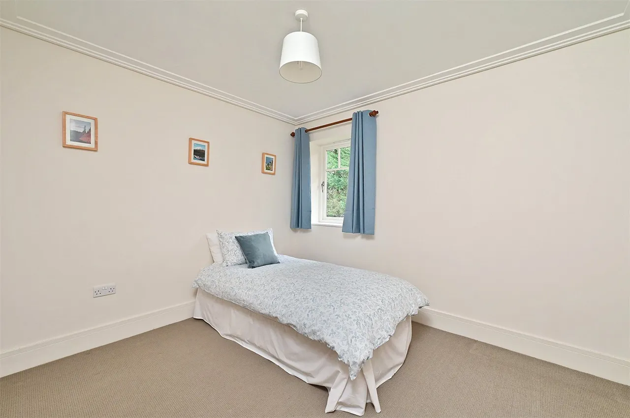 Robins Gardens, Fleet, Hampshire, GU51 4QT, photo 14