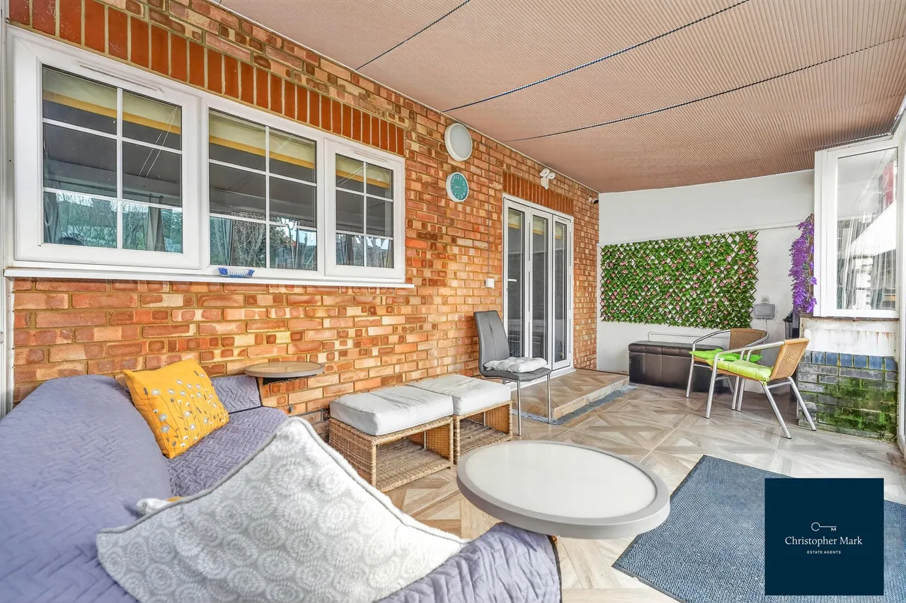 Crawford Gardens, London, N13 5TD, photo 12