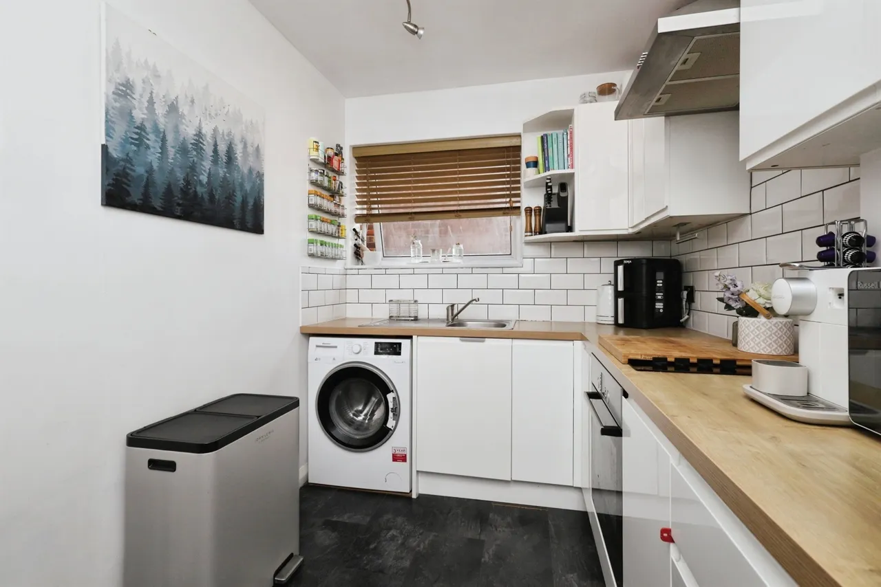 Selwyn Road, Eastbourne, photo 7