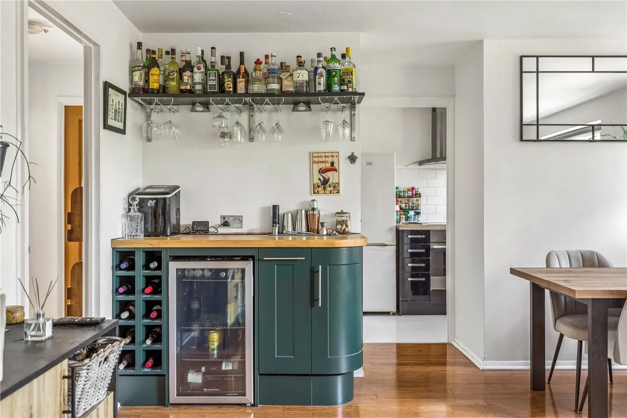 Molyneux Drive, London, SW17, photo 5