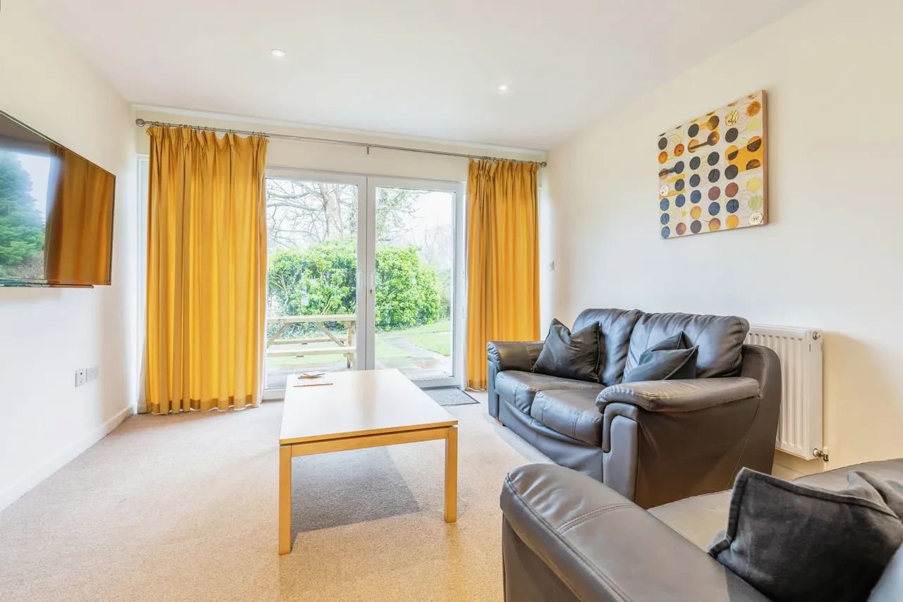 Manor Villas, Atlantic Reach, TR8, photo 2
