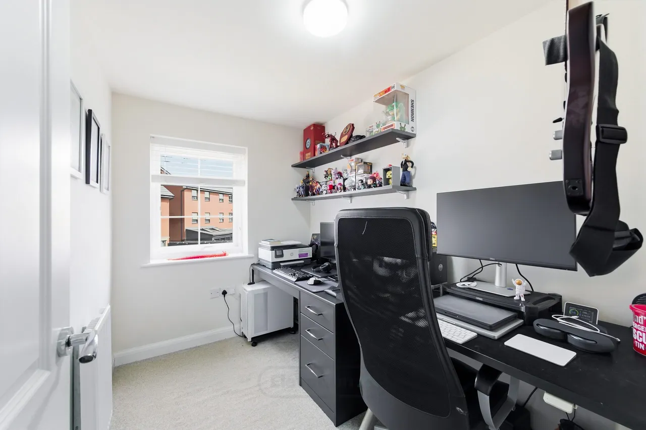 Bolebec Avenue, Eagle Farm South, Milton Keynes, Milton Keynes, MK17 7AE, photo 13