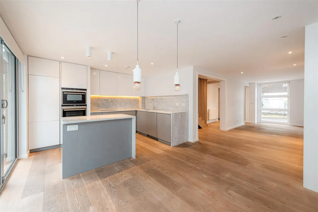 5 bed house for sale — Elliott Square, Primrose Hill, London, NW3 3SU