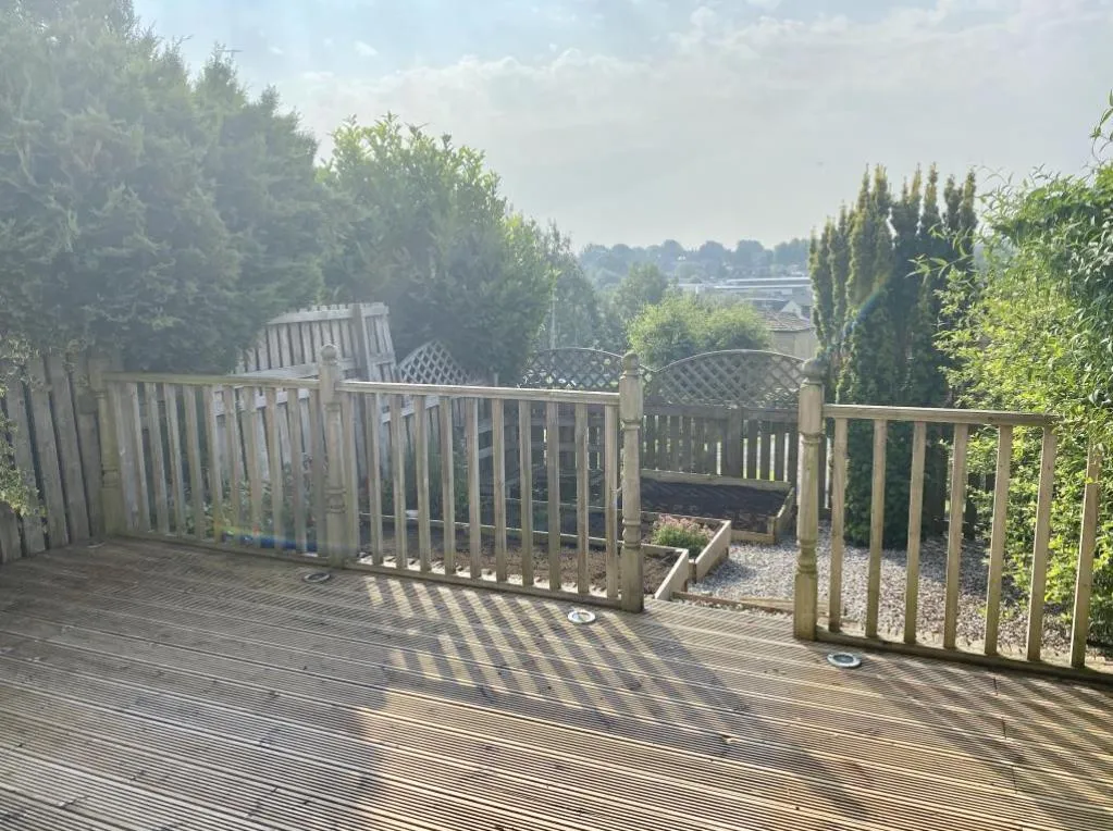 Marsh Court, PUDSEY, photo 10