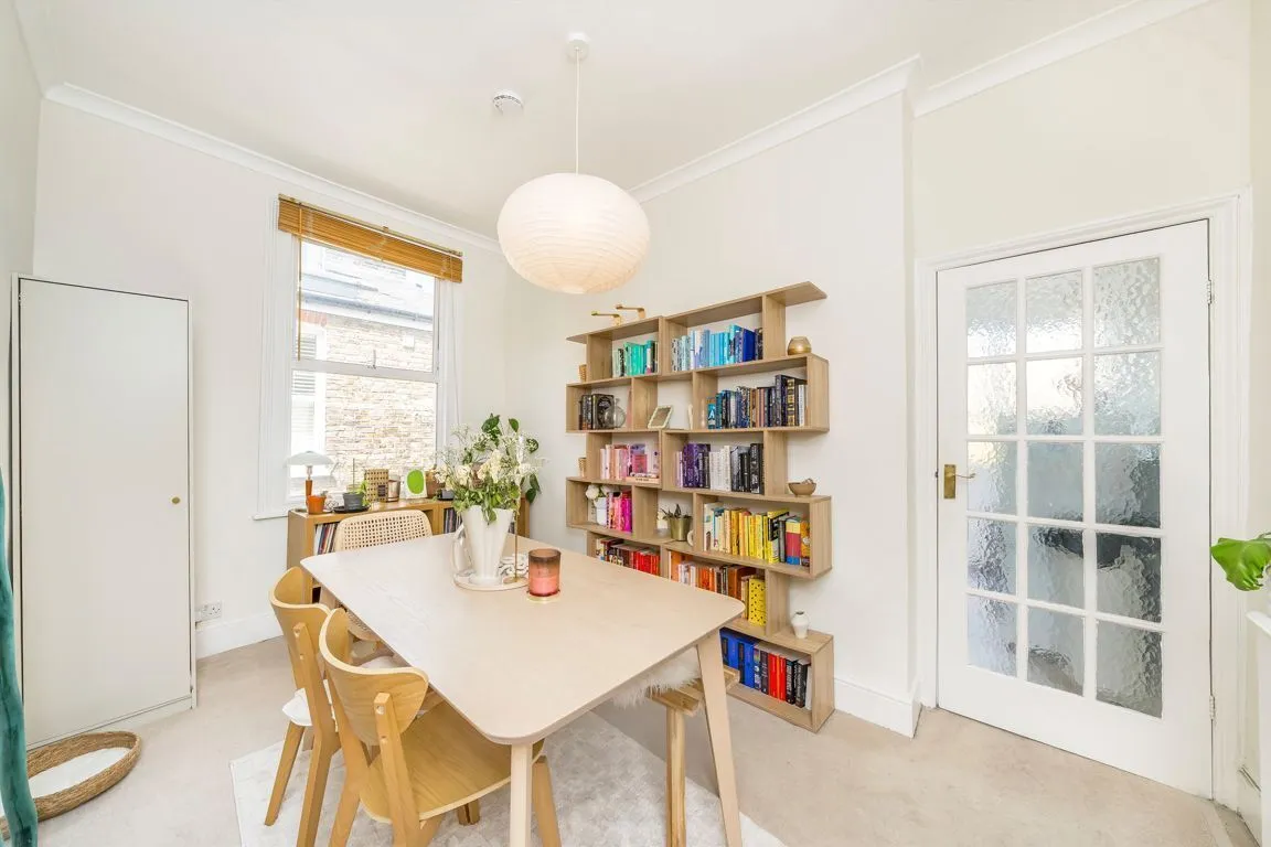 Ravenstone Street, SW12, photo 3