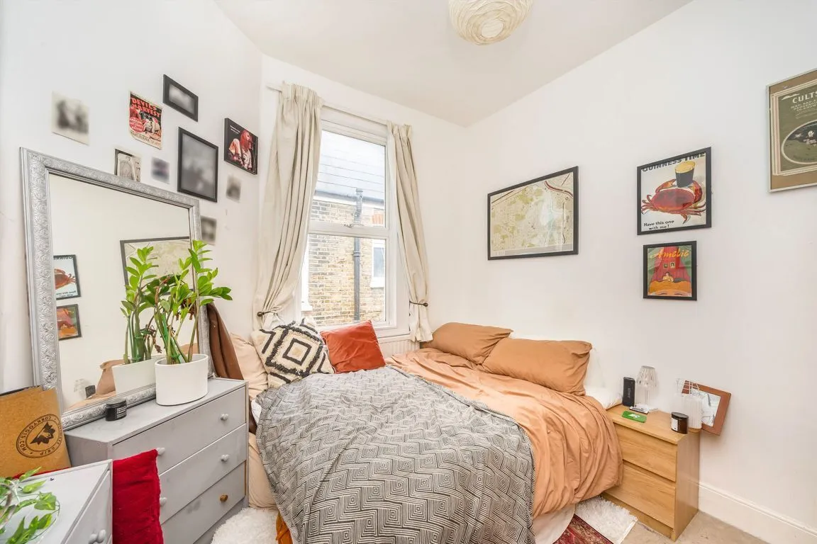 Ravenstone Street, SW12, photo 5