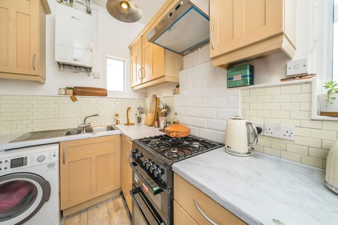 Ravenstone Street, SW12, photo 4