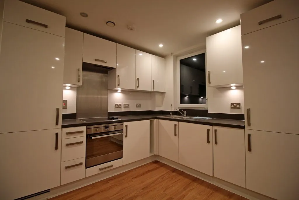 2 bed flat to rent — Pontes Avenue, Hounslow, TW3 3FJ