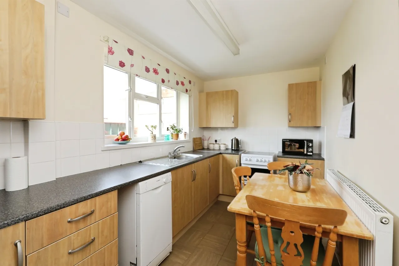Roberts Close, Ragnall, Newark, photo 5
