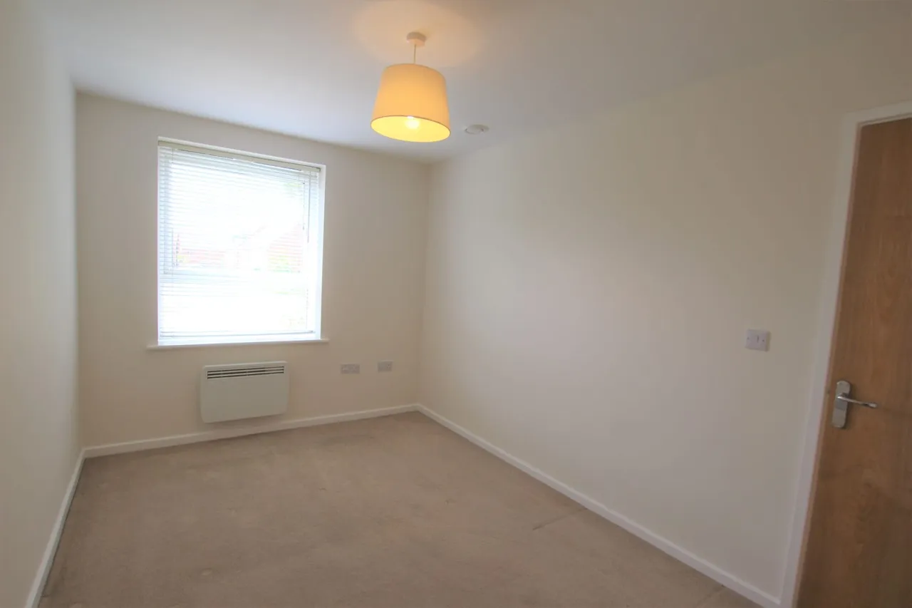 Flat 4, Carinthia House, Milton Keynes, 31 Broughton Grounds Lane, MK10 7FD, photo 8