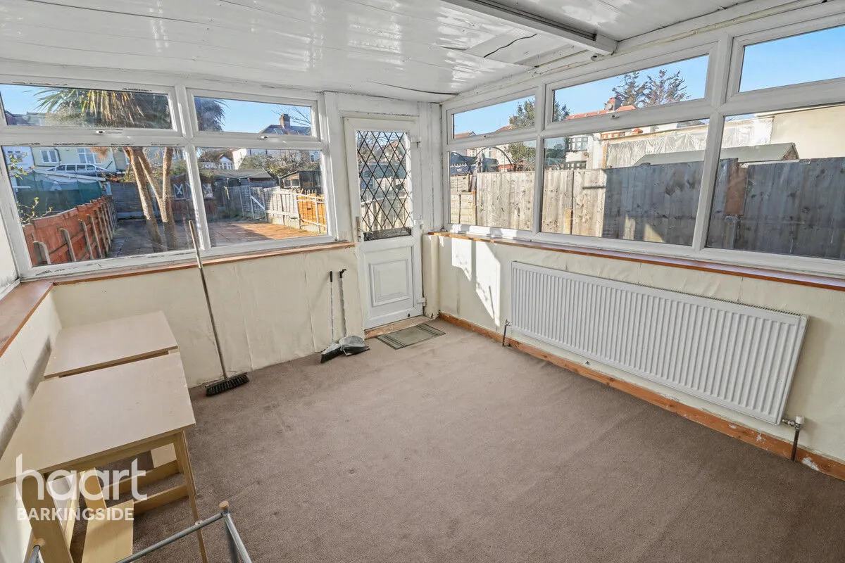 Horns Road, Barkingside, IG6, photo 12