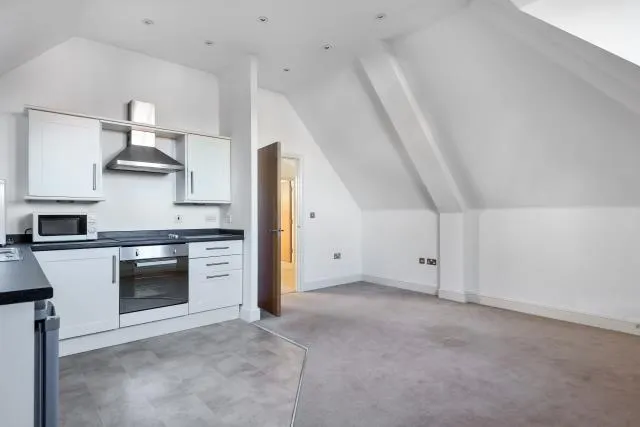 Bridge Court, Causeway, OX16, photo 4