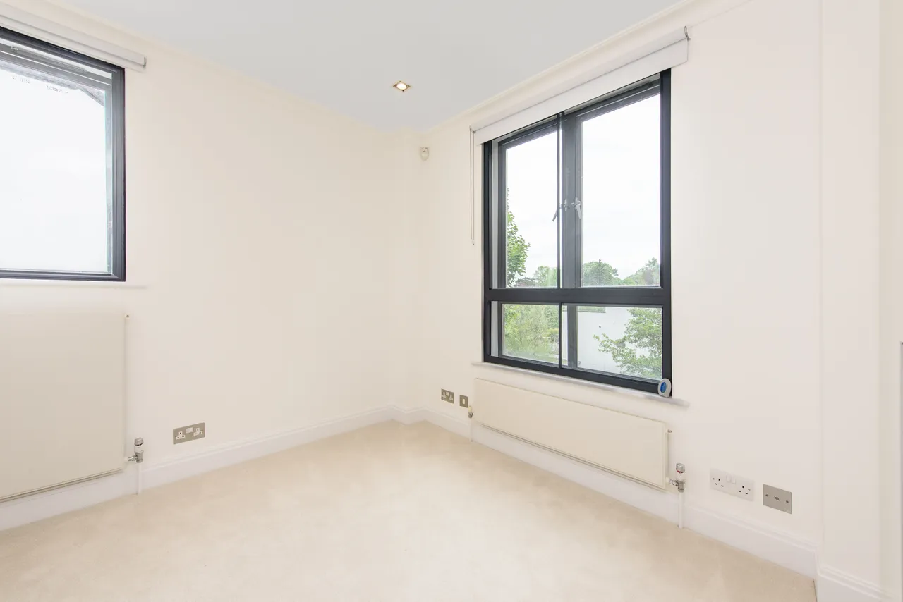 2 Heath Cut Lodge, North End Way, London, photo 10