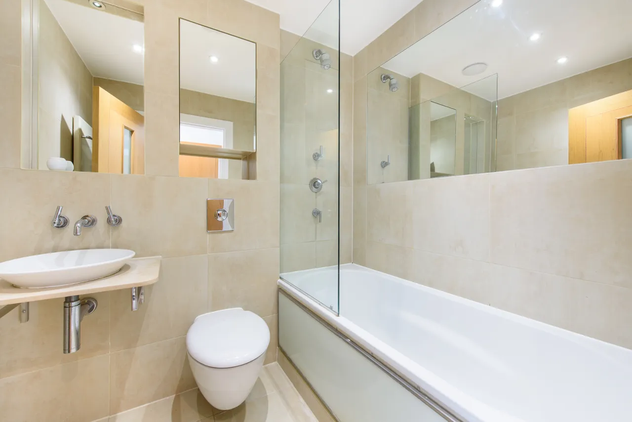 2 Heath Cut Lodge, North End Way, London, photo 8
