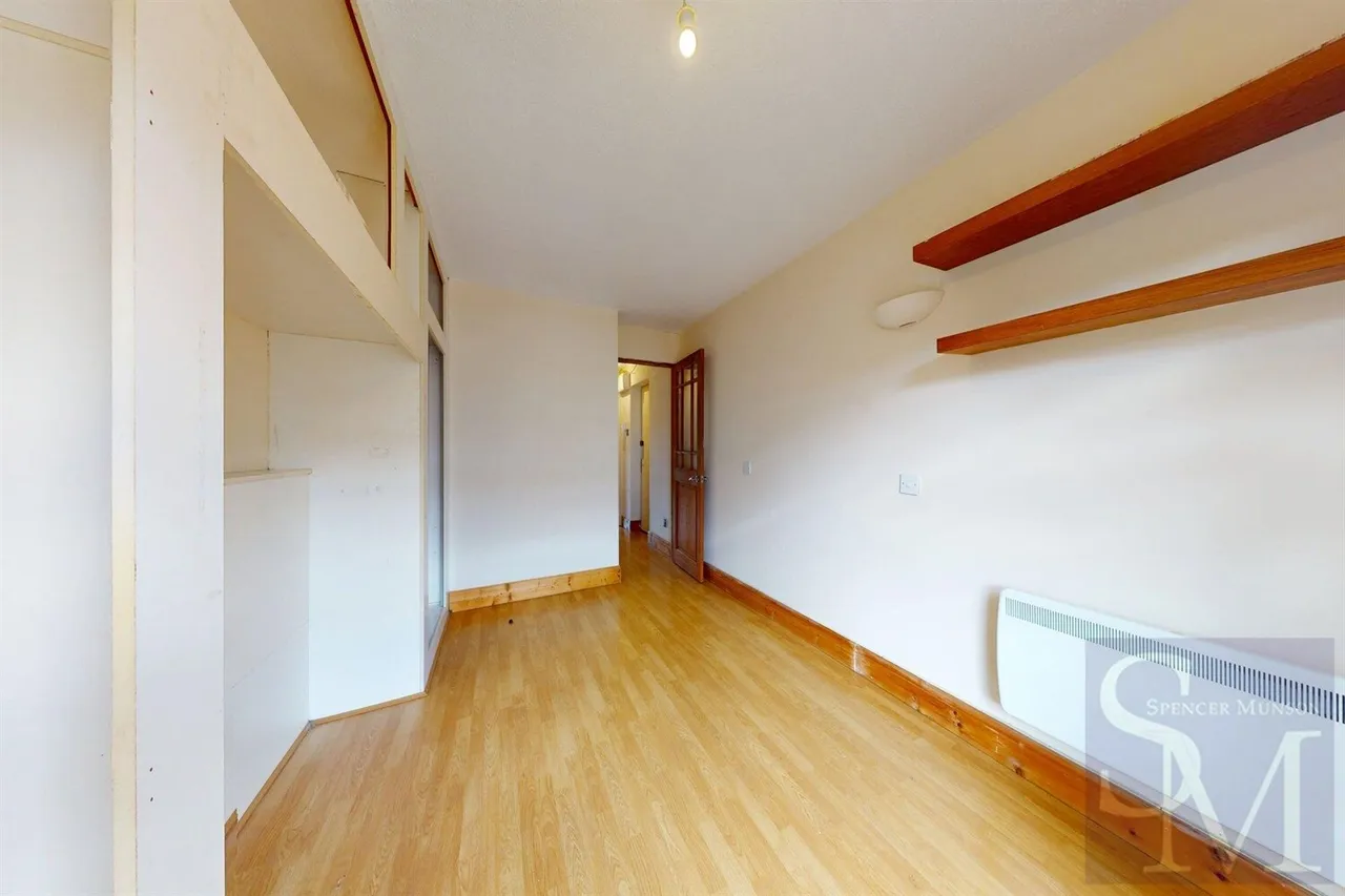 High Road, Loughton, IG10, photo 8