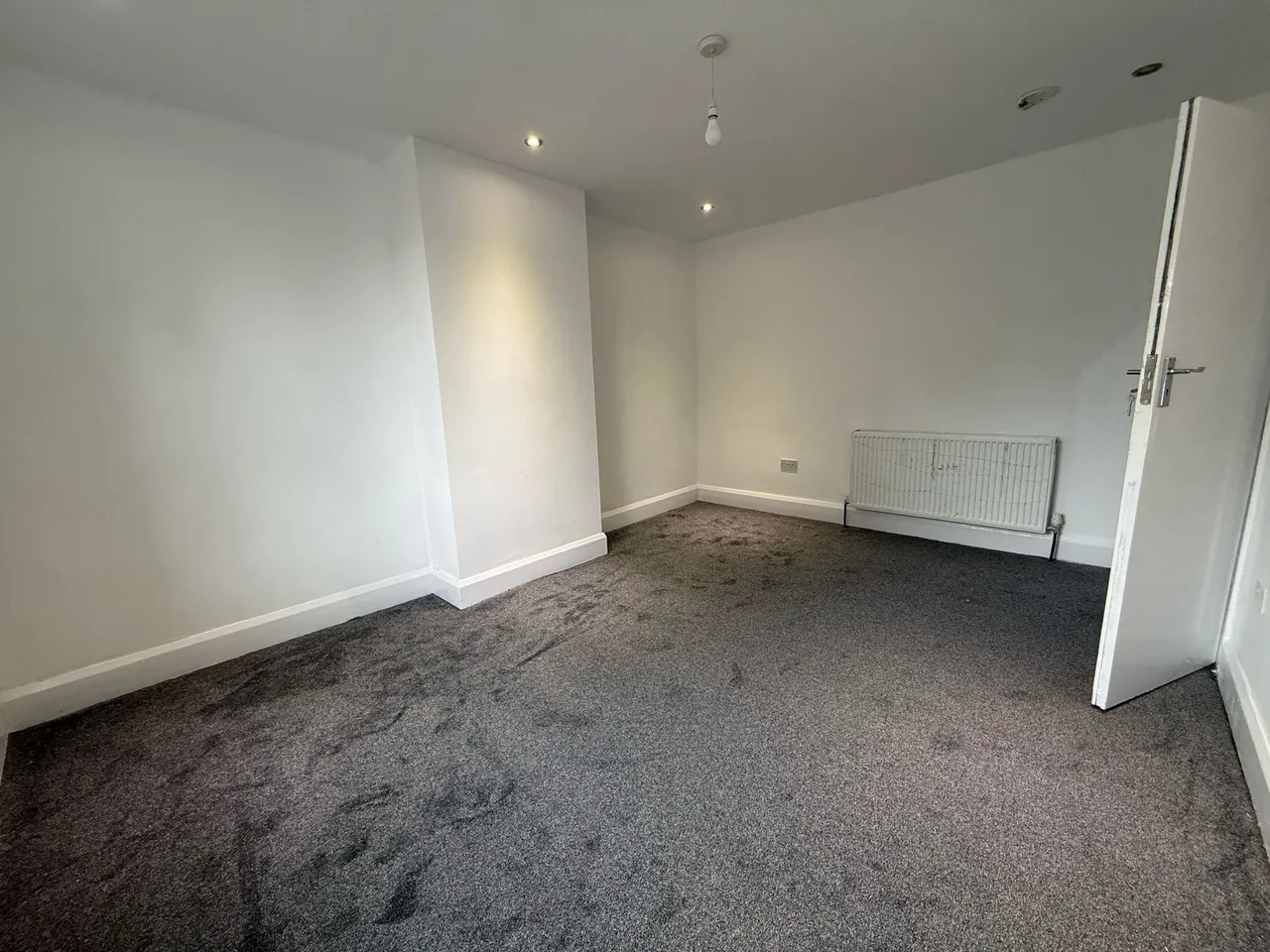 St. Johns Road, HUDDERSFIELD, photo 9