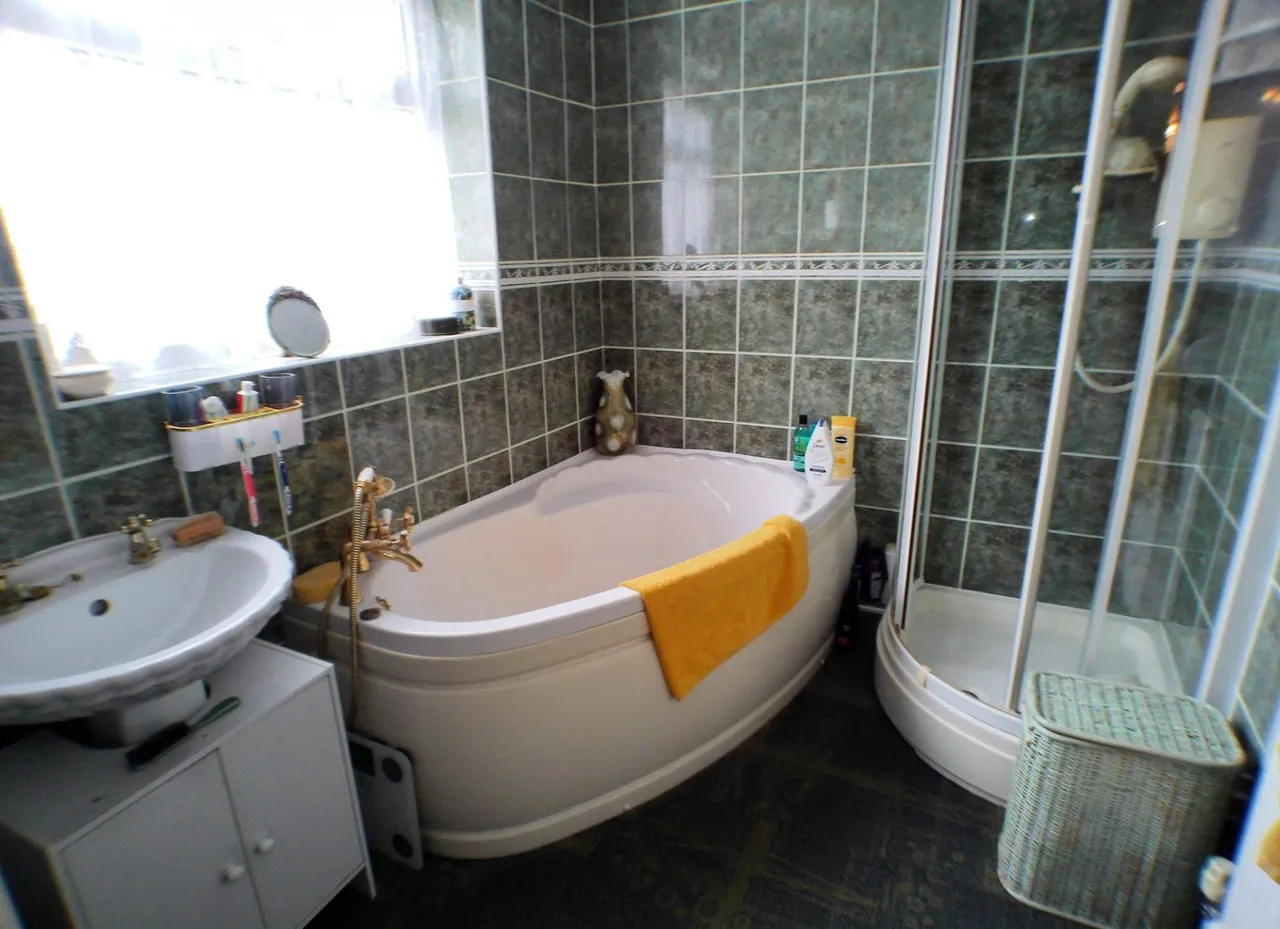 Bulcote Drive, Burton Joyce, NG14, photo 8