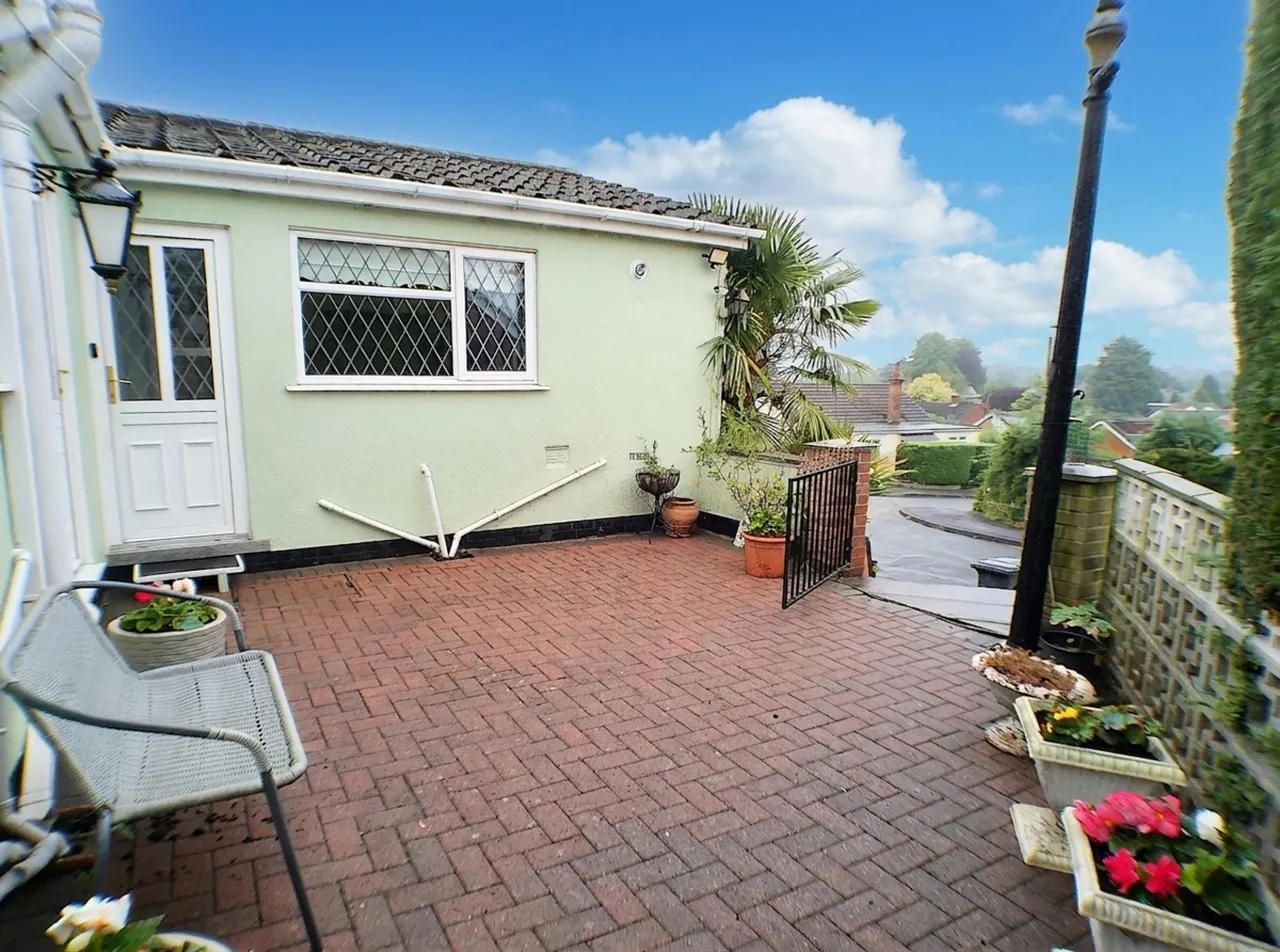 Bulcote Drive, Burton Joyce, NG14, photo 9
