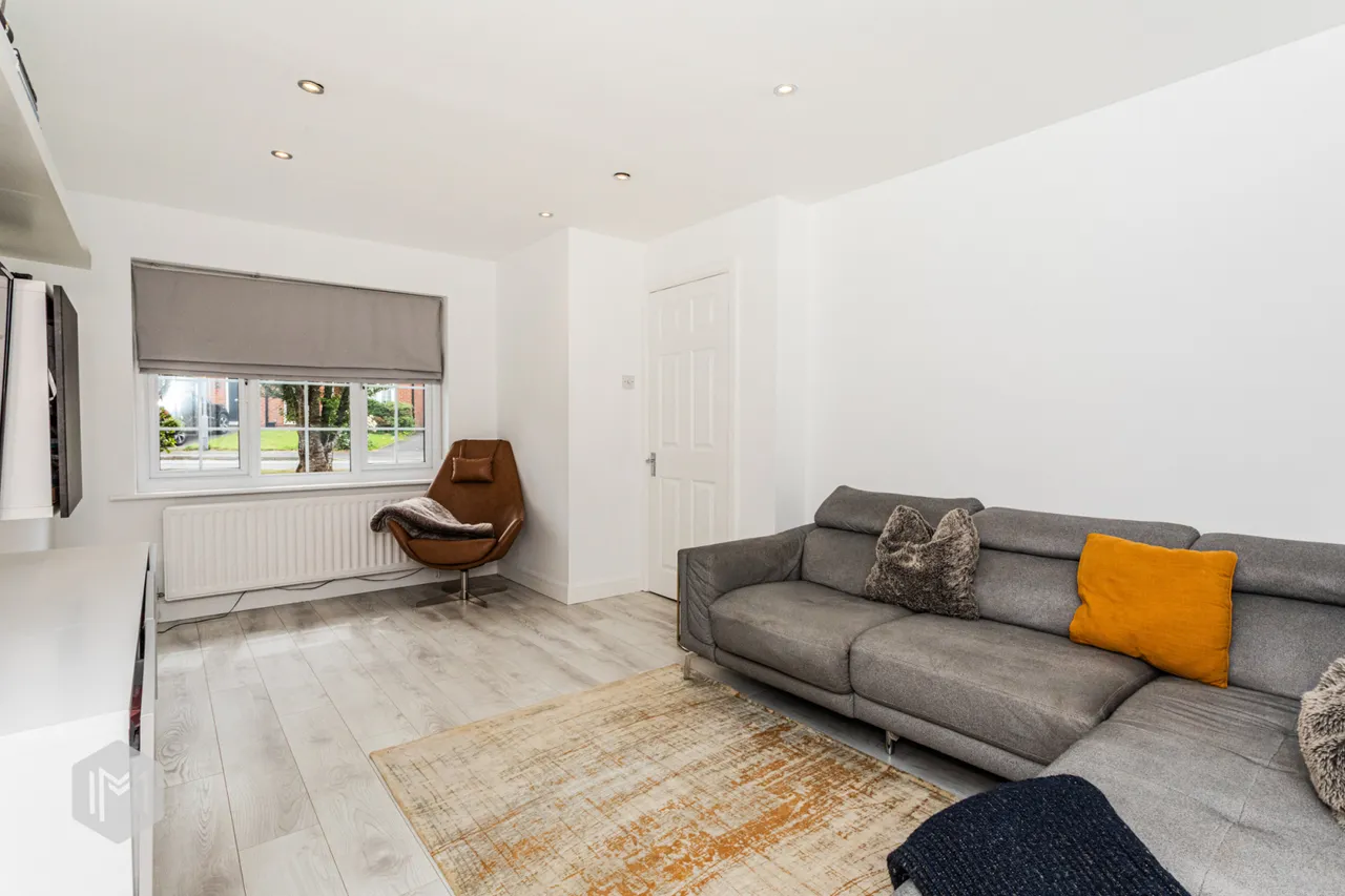 Stonehaven, Bolton, BL3 4UW, photo 3