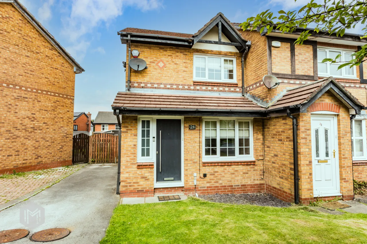 2 bed house for sale — Stonehaven, Bolton, BL3 4UW