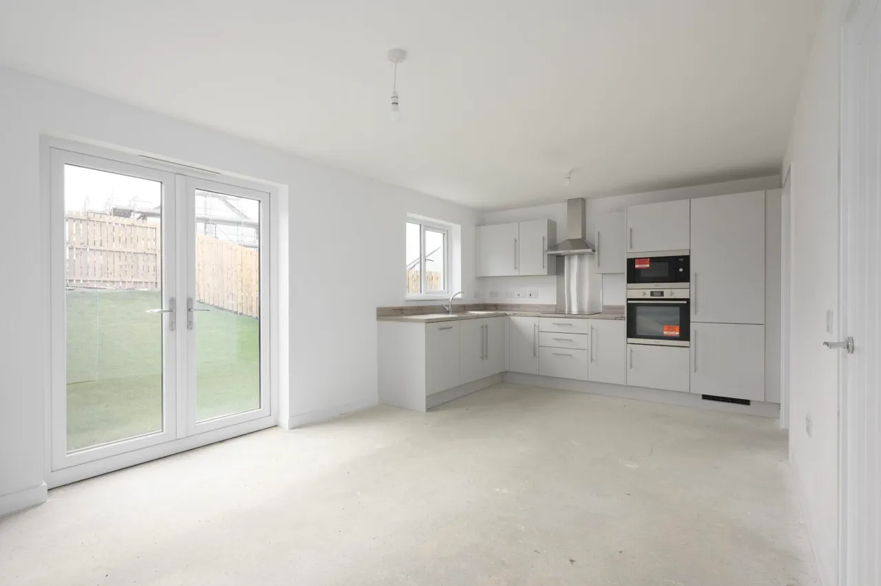 Daffodil Drive, Robroyston, G33 6PQ, photo 17