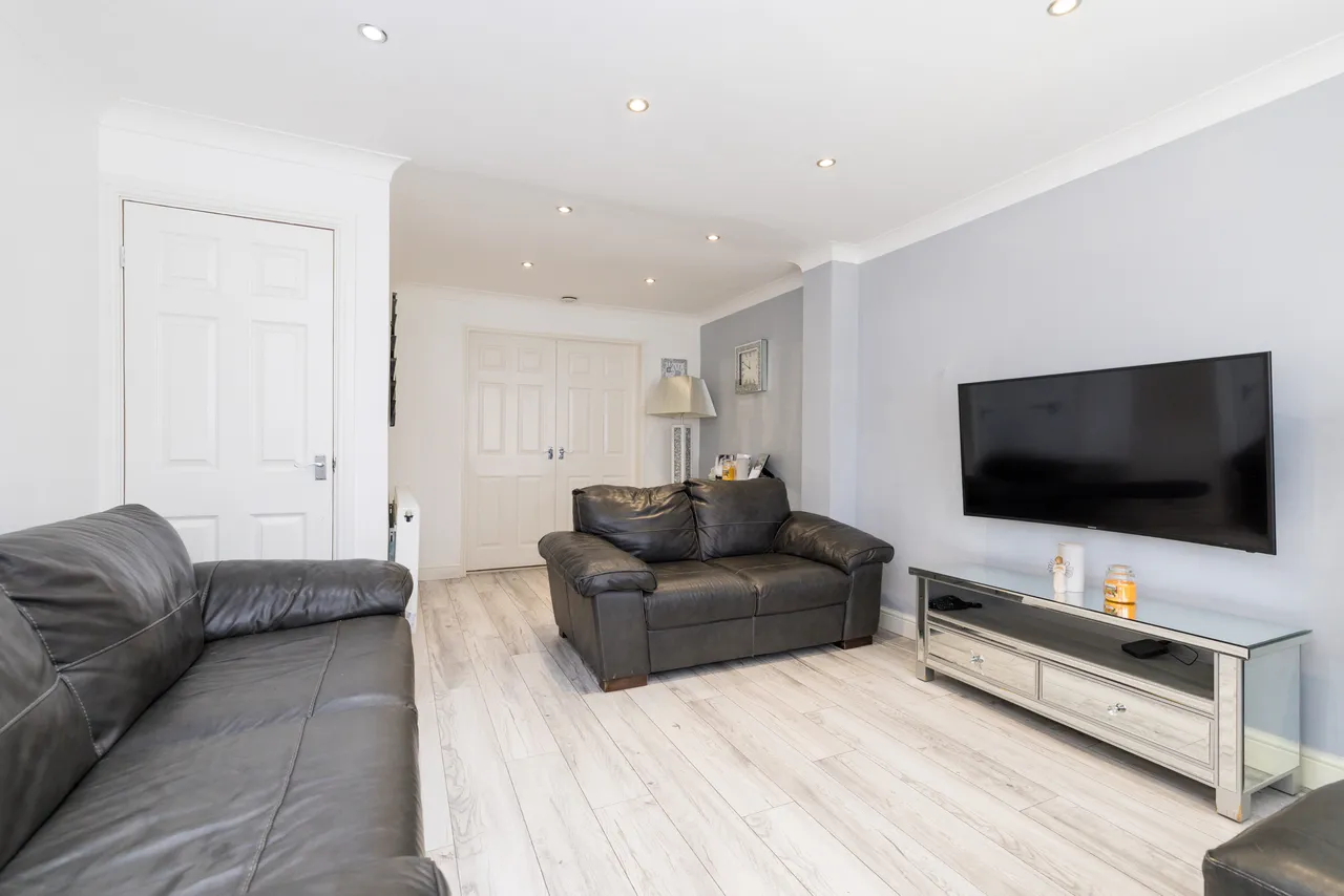 Ashbourne Avenue, Whelley, WN2, photo 6