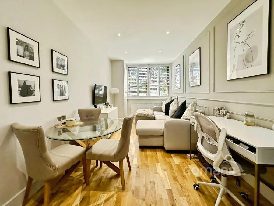 Harvest Crescent, Fleet, GU51, photo 2