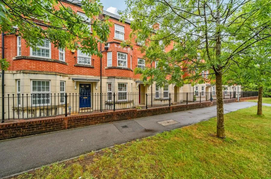Queen Elizabeth Drive, Swindon, SN25, photo 19