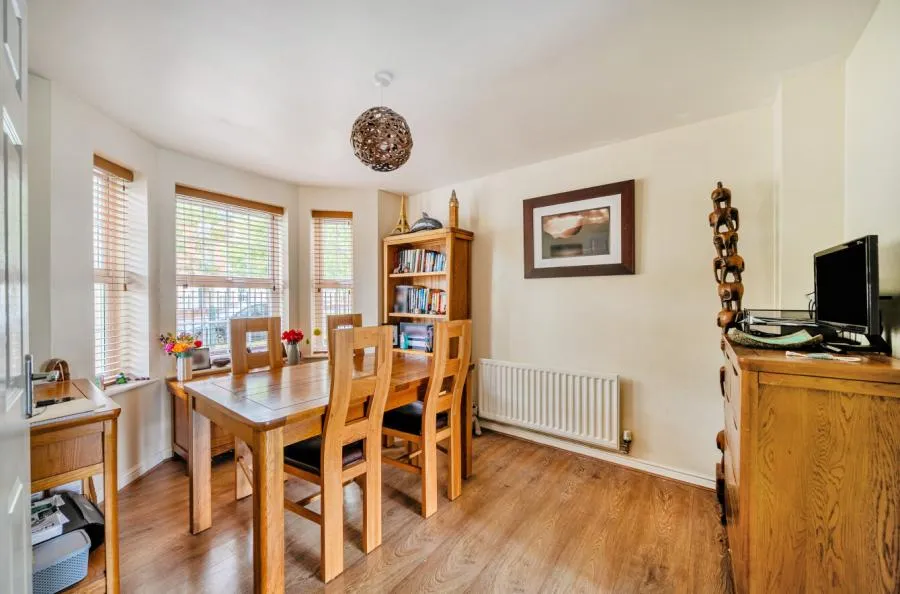 Queen Elizabeth Drive, Swindon, SN25, photo 7
