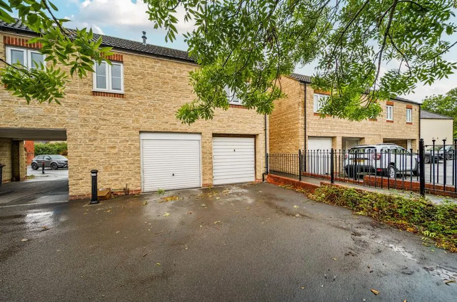 Queen Elizabeth Drive, Swindon, SN25, photo 18