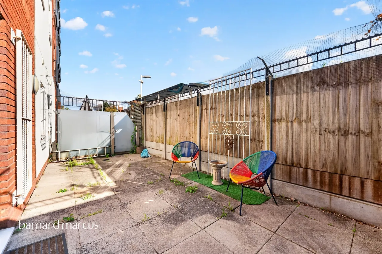 Manor Road, Wallington, SM6, photo 10
