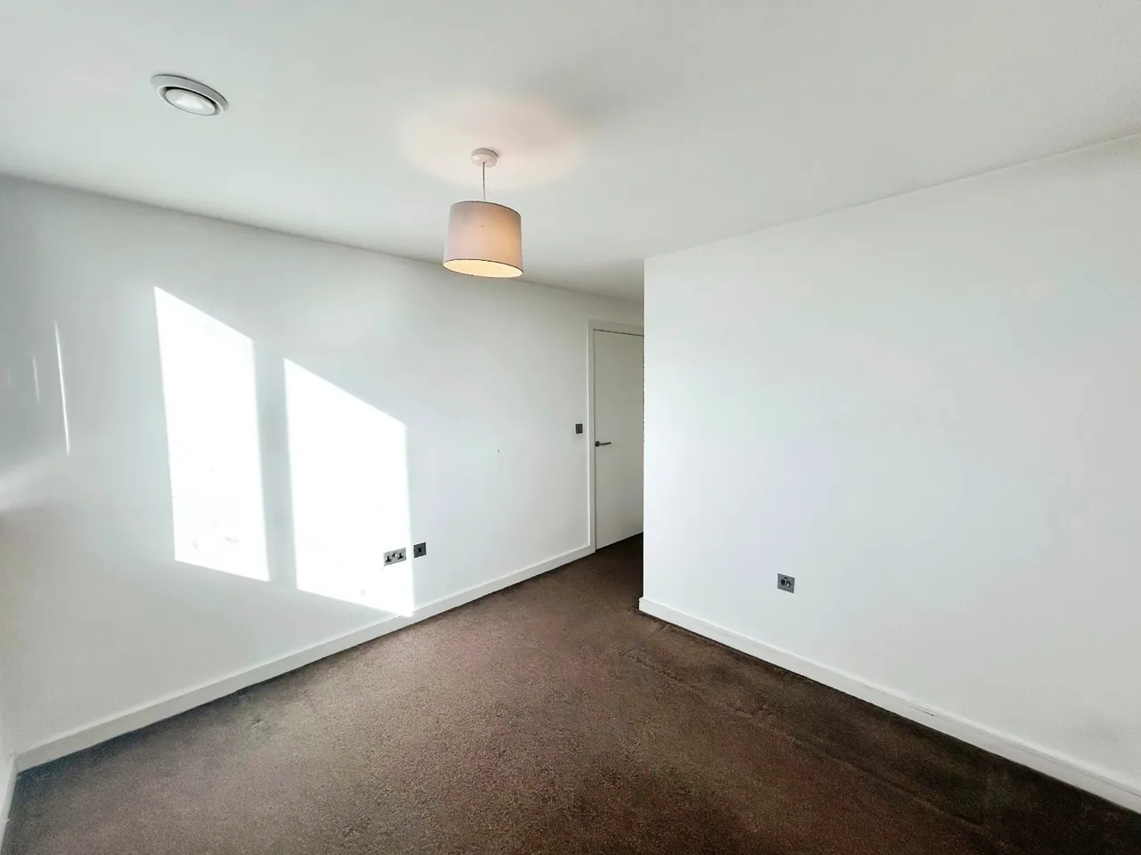 Ashton Lane, Sale, M33, photo 8