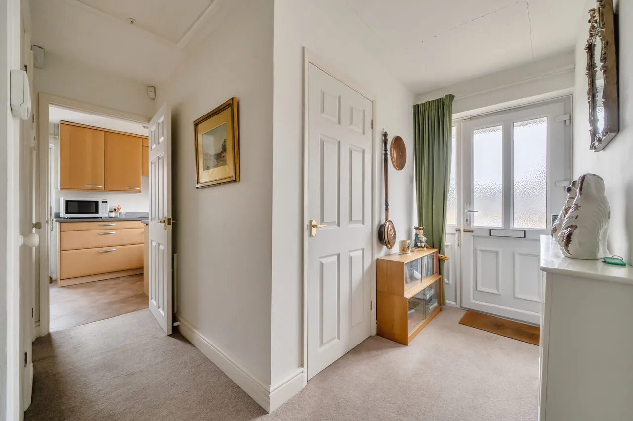 Troutbeck Close, Twyford, RG10, photo 17