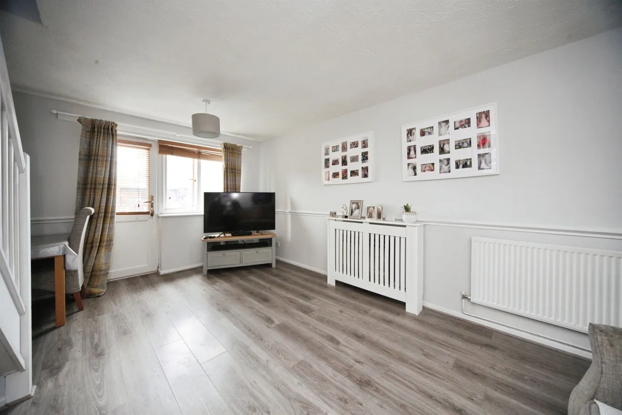 Evans Close, Houghton Regis, Dunstable, photo 6
