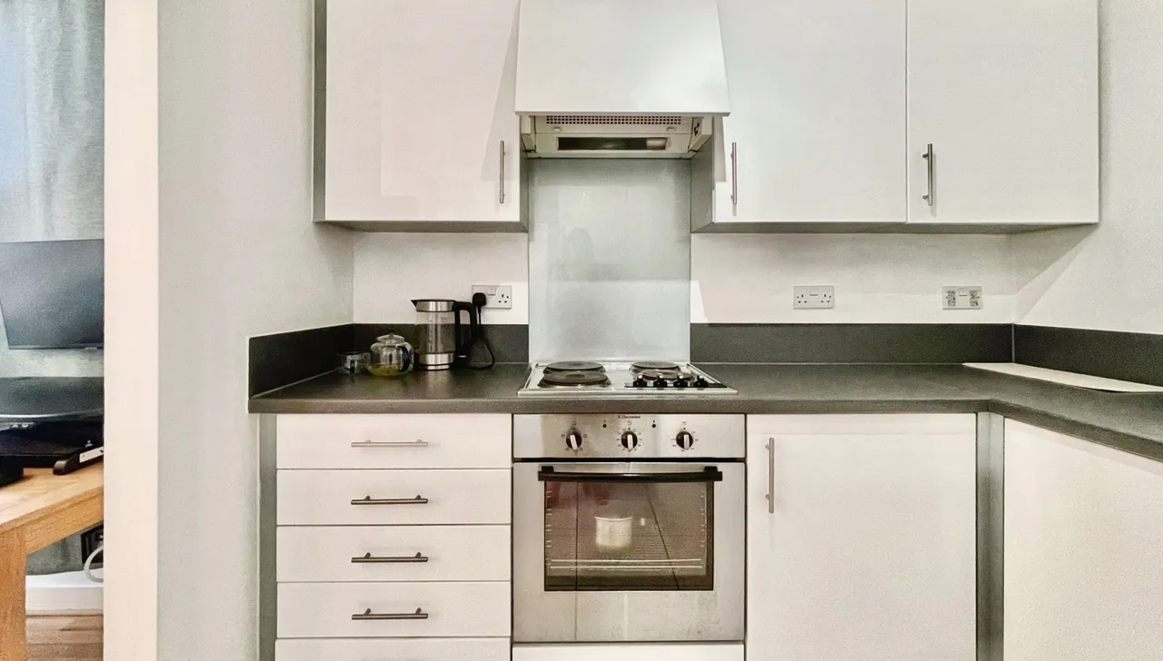 Blackheath Road, London, SE10, photo 8