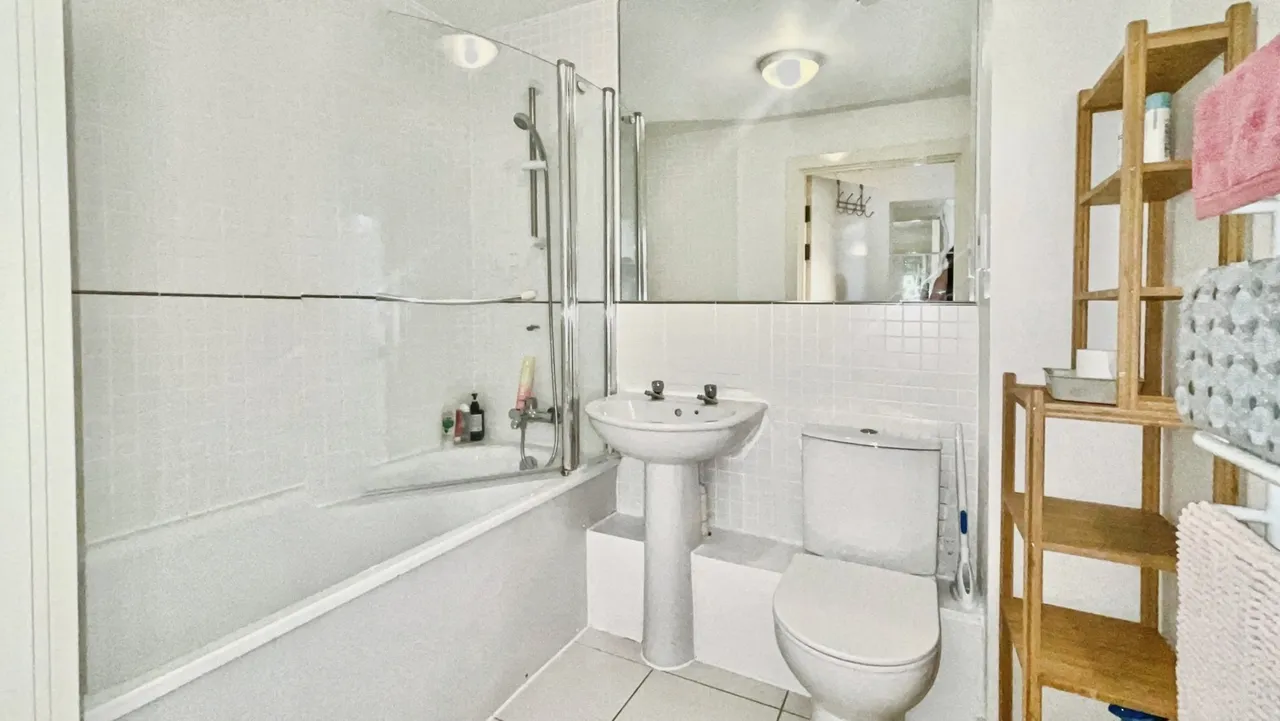 Blackheath Road, London, SE10, photo 13