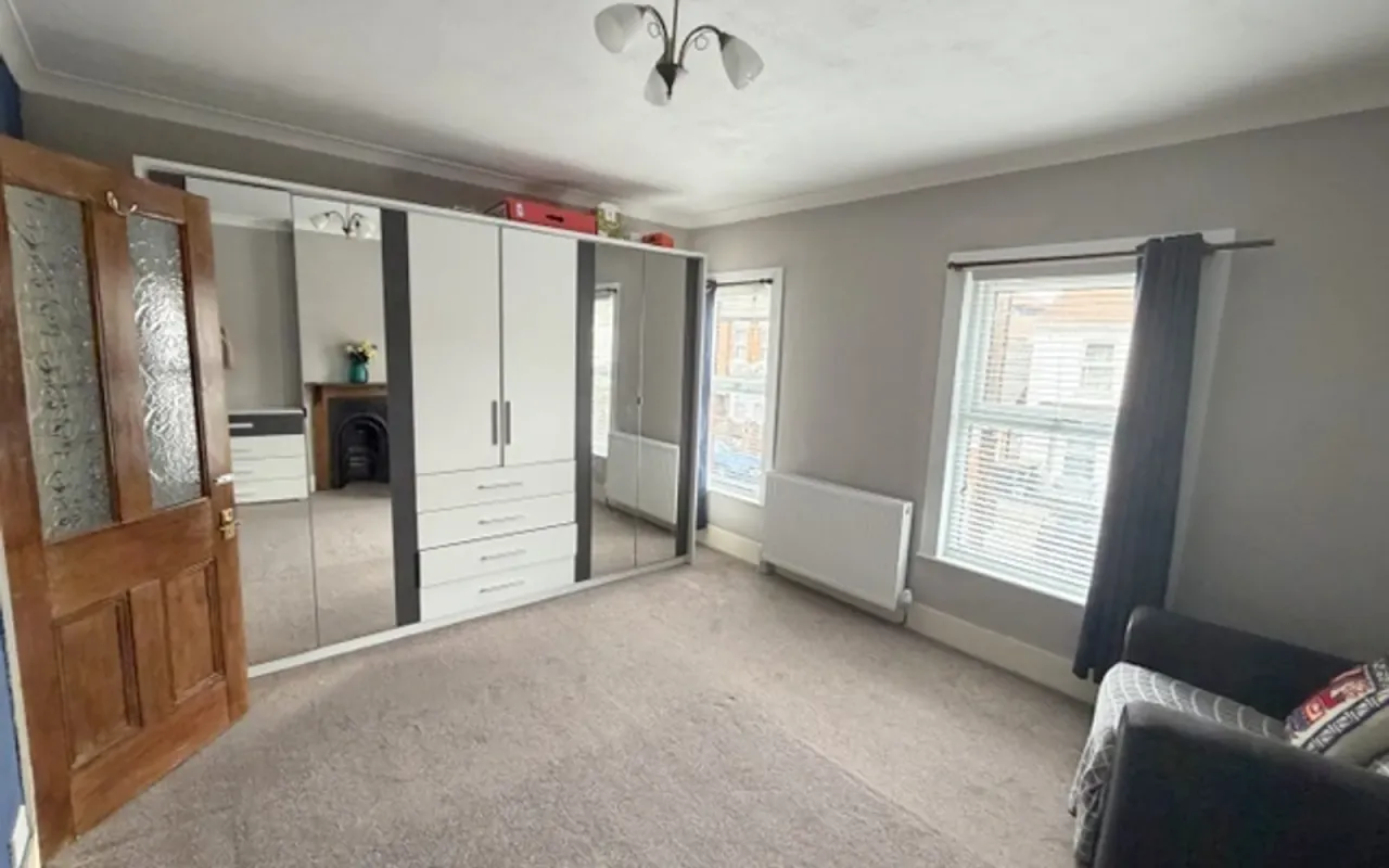 St Leonards Avenue, Bedford MK42 0RB, photo 10