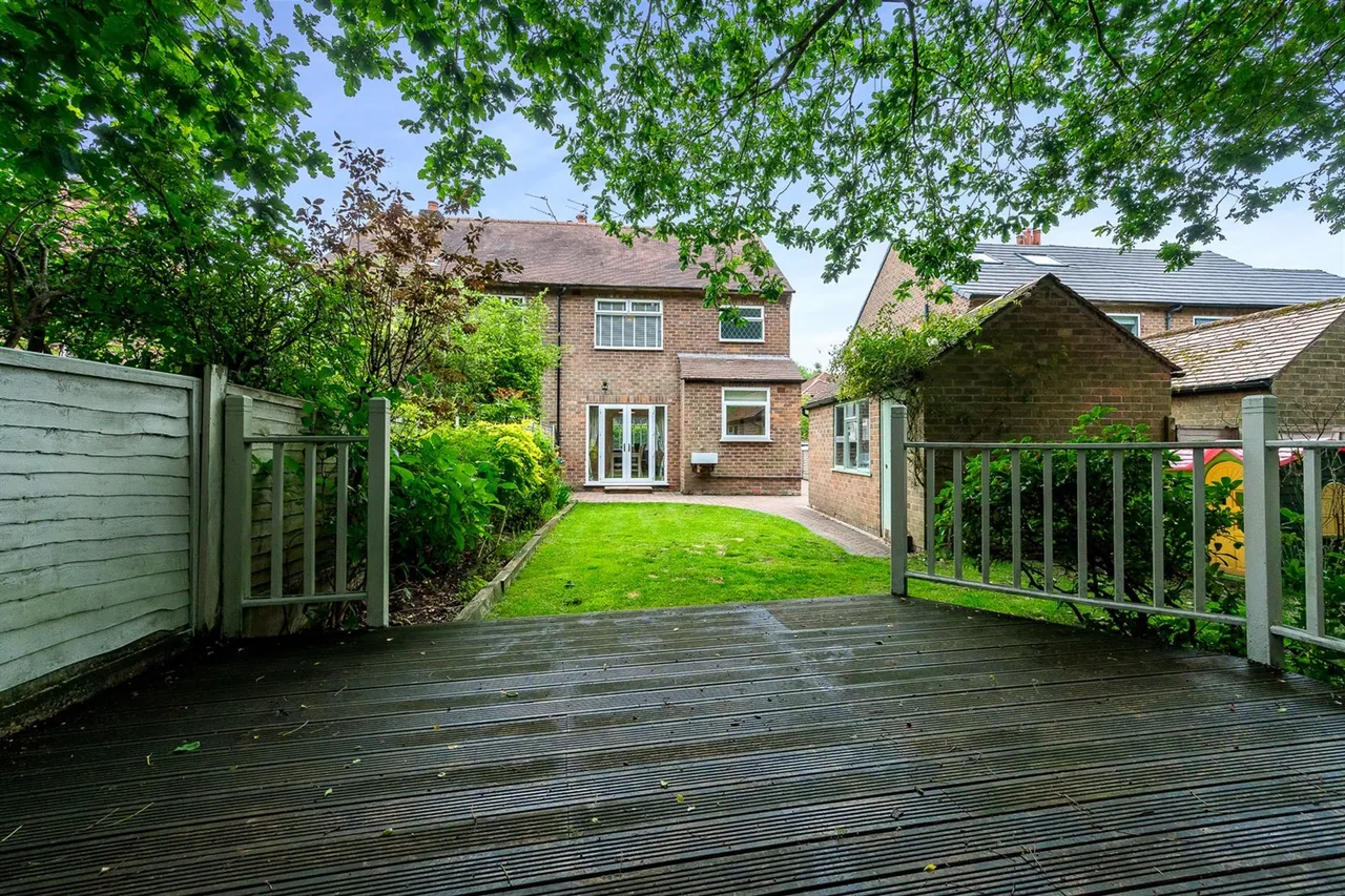 Deanway, Wilmslow, photo 15