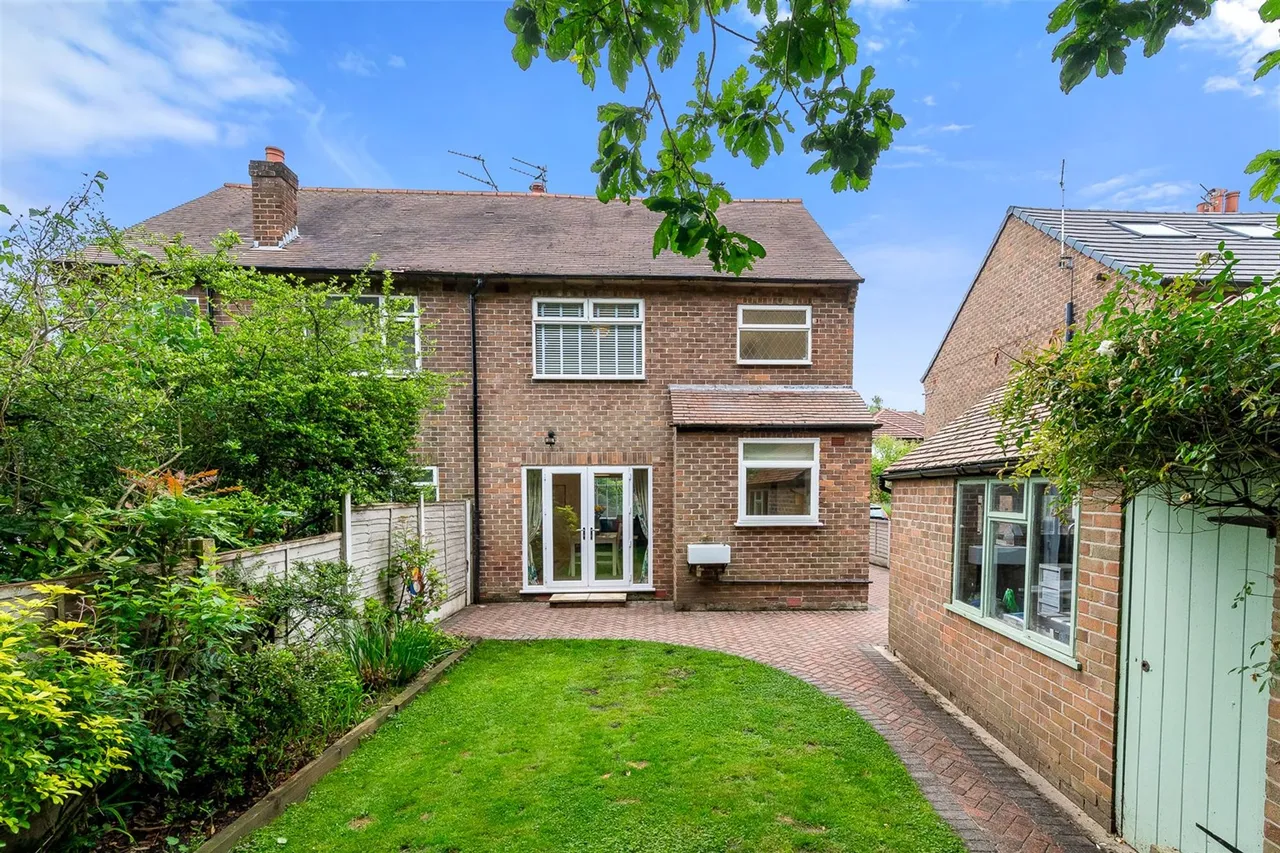 Deanway, Wilmslow, photo 16