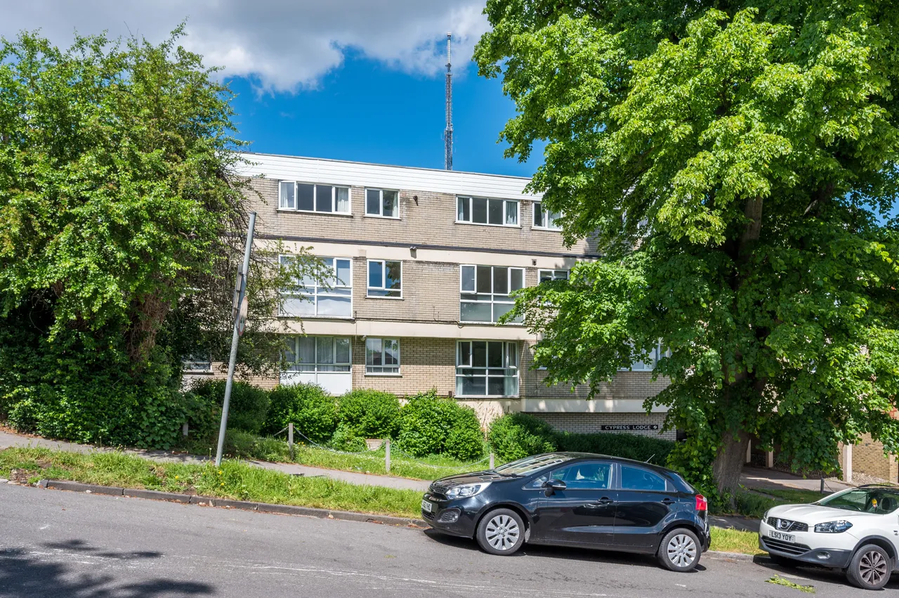 7 Cypress Lodge, Cypress Road, London, photo 8