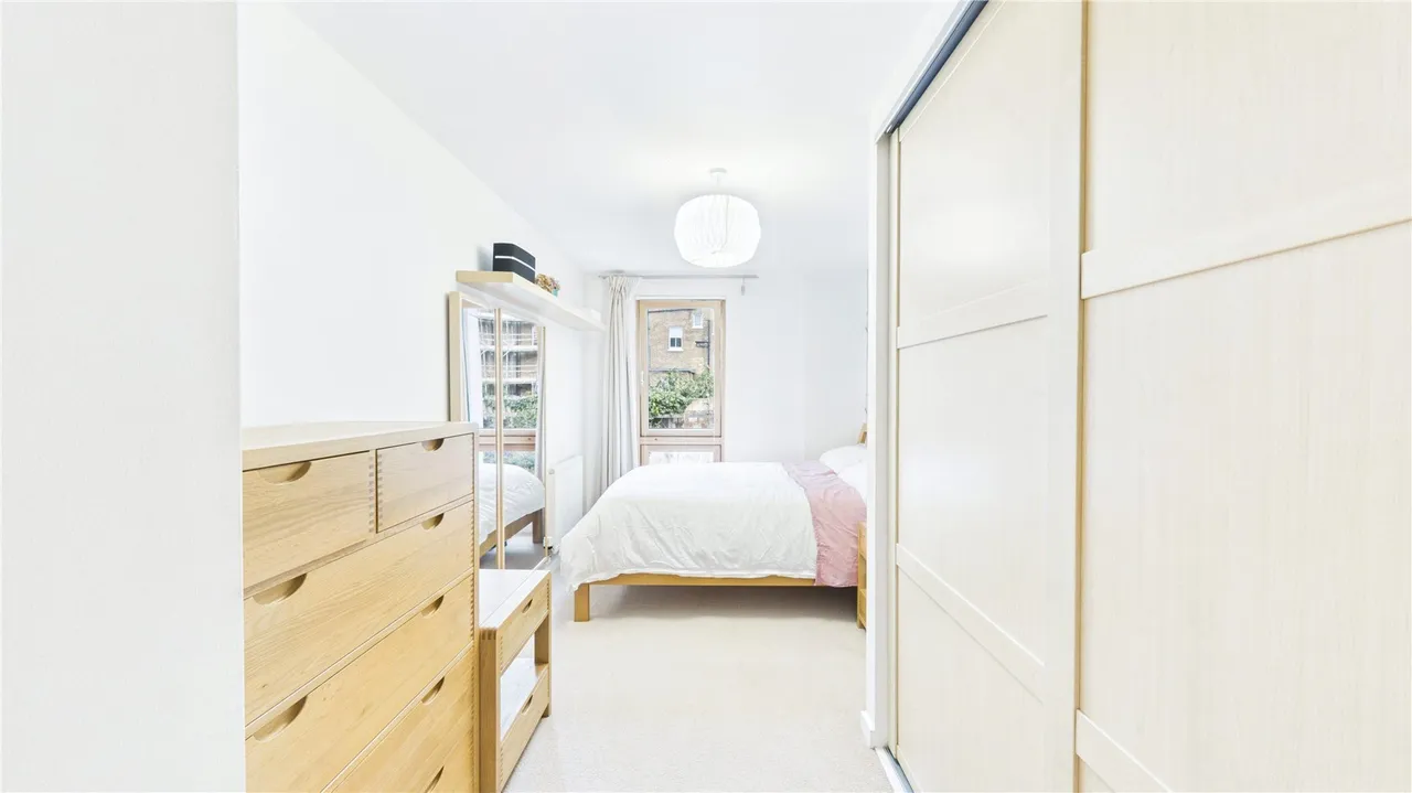 Wingate Square, London, SW4, photo 6