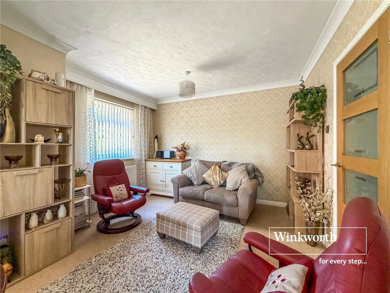 Beaufoys Avenue, Ferndown, Dorset, BH22, photo 4