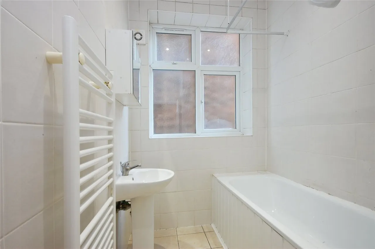 Dartmouth Road, London, NW2, photo 9
