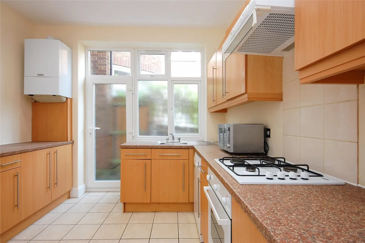 Dartmouth Road, London, NW2, photo 2