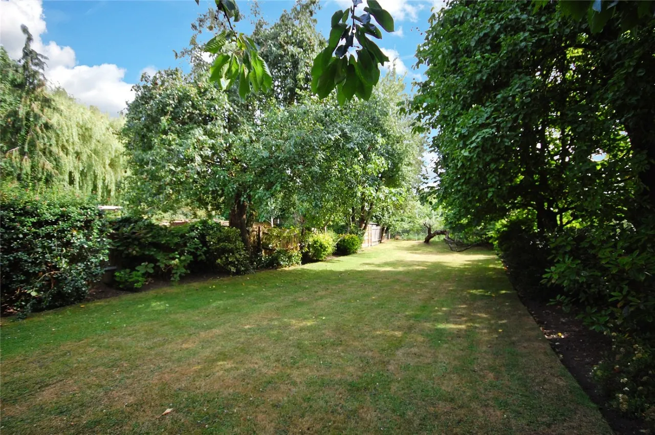Dartmouth Road, London, NW2, photo 10