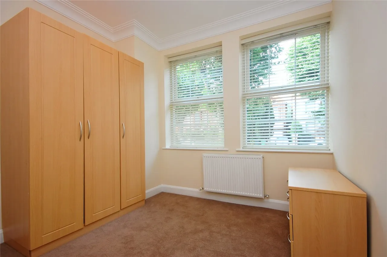 Dartmouth Road, London, NW2, photo 8