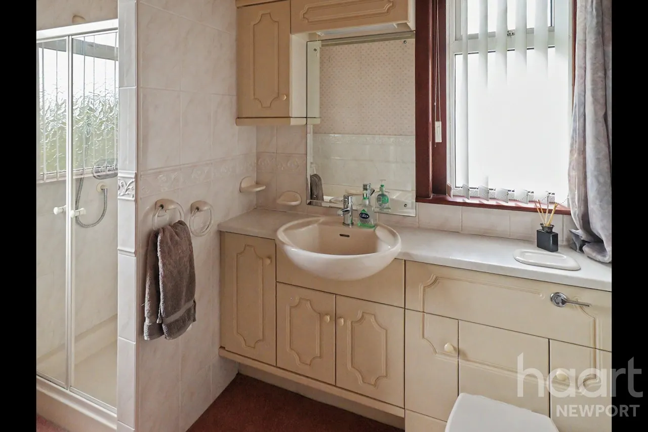 St Julians Road, Newport, NP19, photo 14