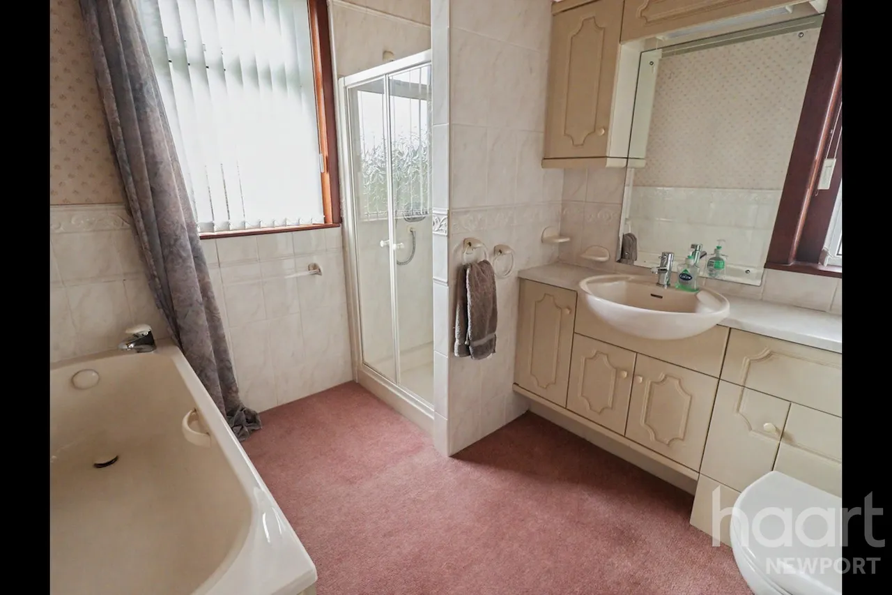 St Julians Road, Newport, NP19, photo 15