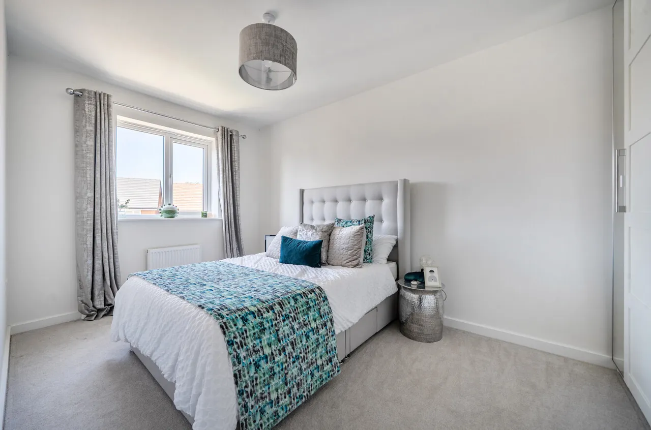 St. Georges Park, Binfield, RG42, photo 14
